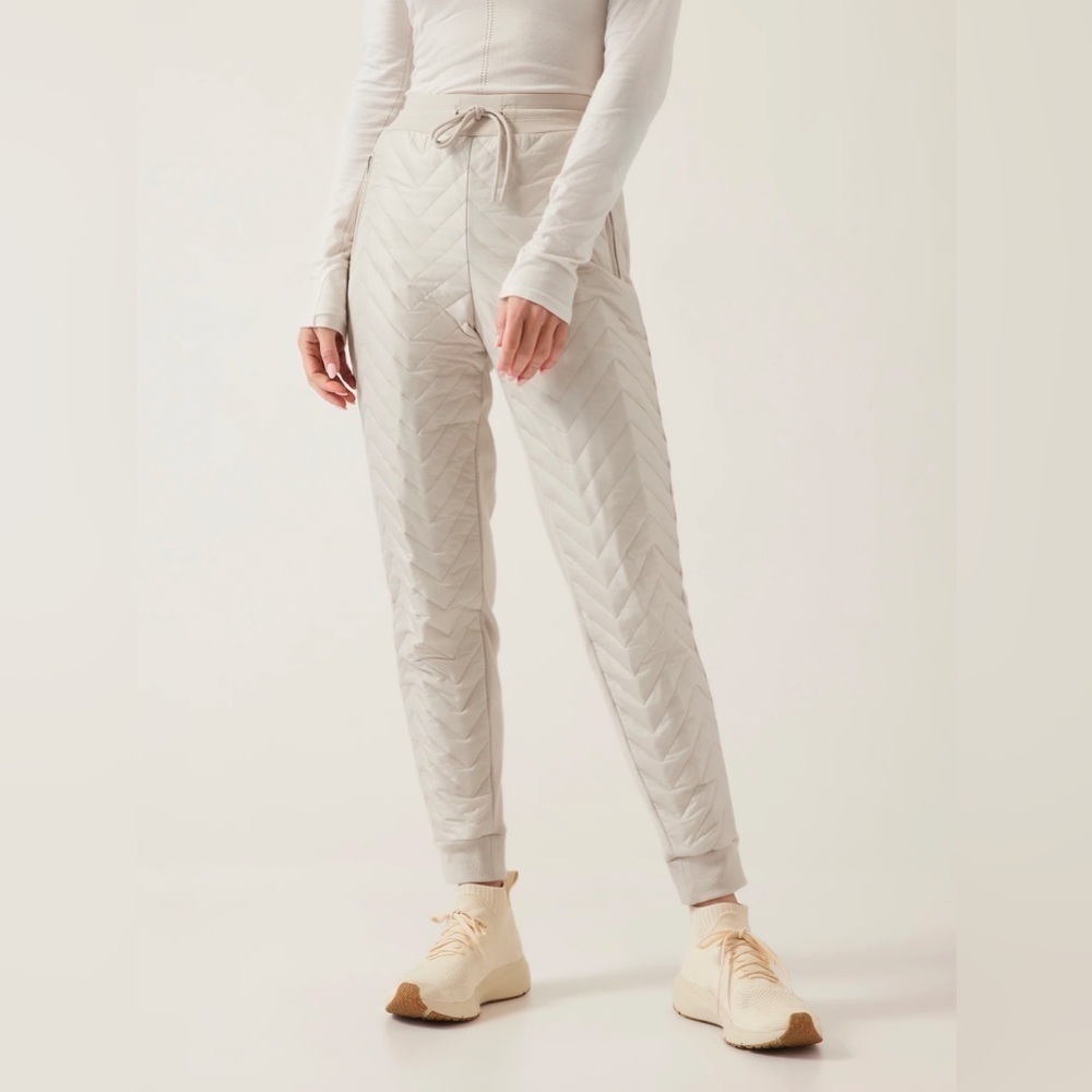 NEW Athleta Solstice Quilted Joggers in Abalone Grey 14‎